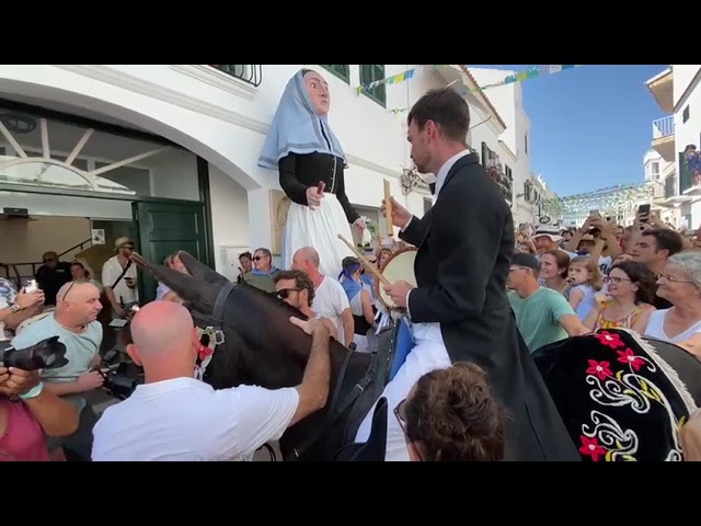 Las Mejores Fiestas de Sant Antoni de Fornells: Guía Completa 2023